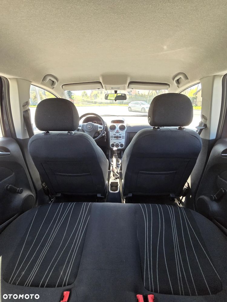 Opel Corsa - 16