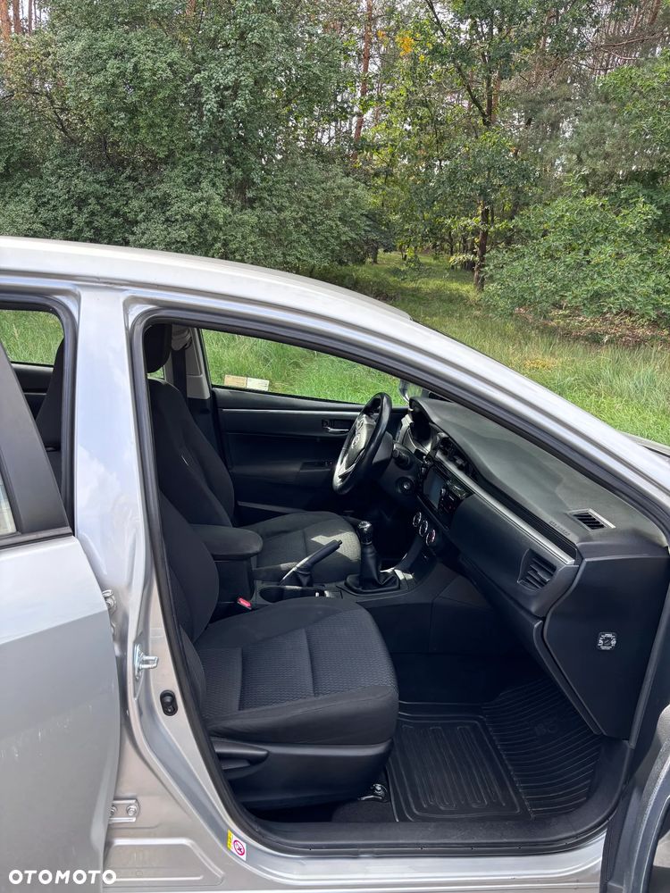 Toyota Corolla 1.4 D-4D Active EU6 - 10