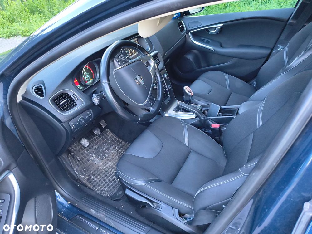 Volvo V40 D2 - 6