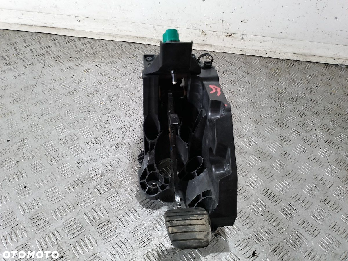 PEDAŁ HAMULCA TRAFIC III 465016415R 93459474 - 3