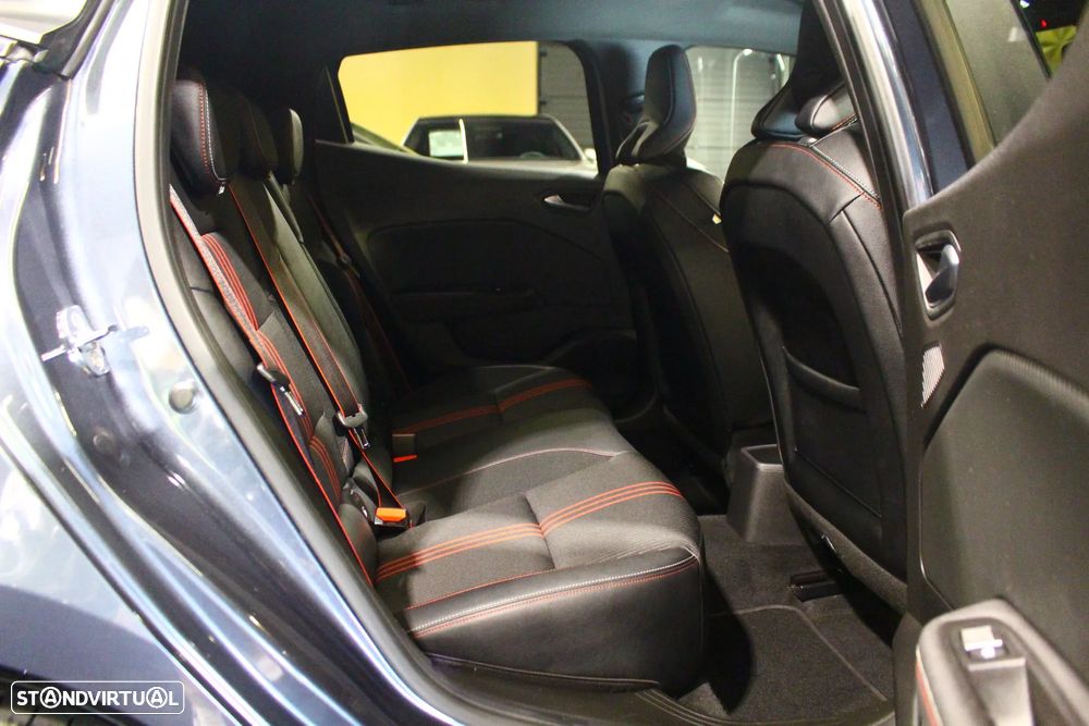 Renault Clio 1.5 Blue dCi RS Line - 18