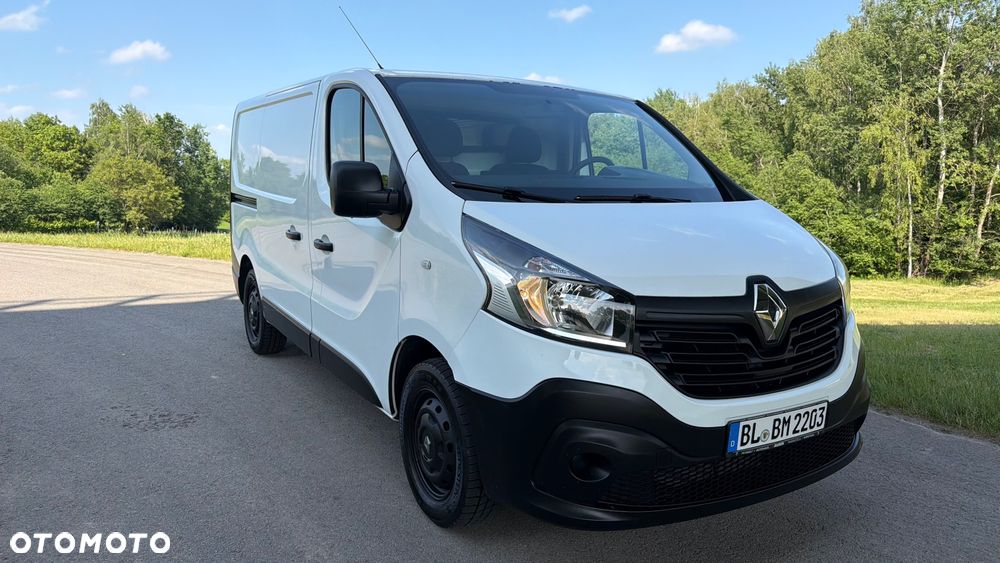 Renault TRAFIC - 2