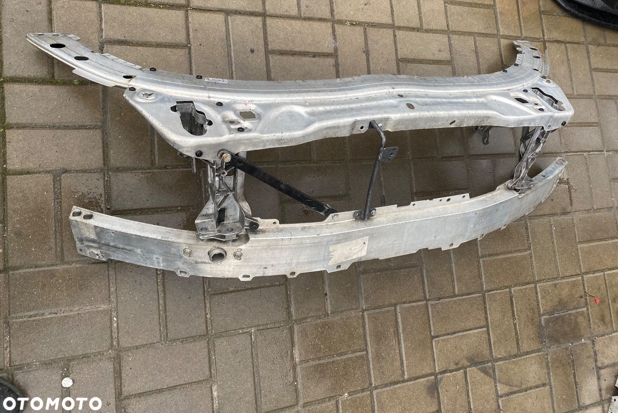 pas przedni wzmocnienie mercedes c klasa w205 ORG. - 1
