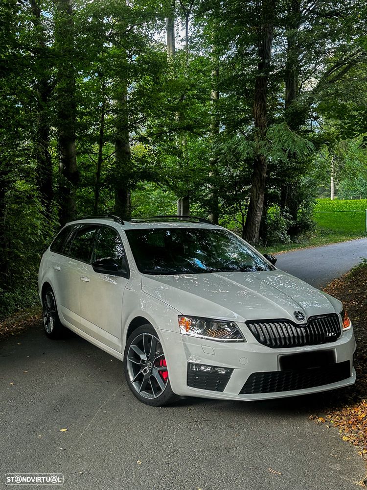 Skoda Octavia 2.0 TDI RS DSG - 1