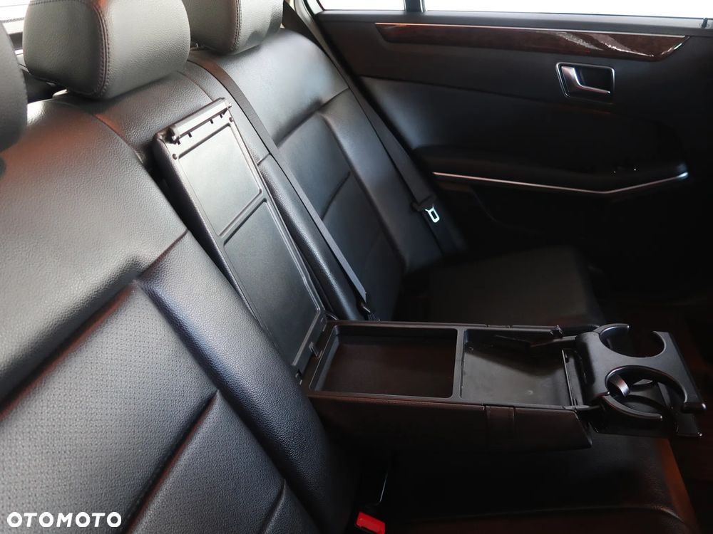 Mercedes-Benz Klasa E 200 CDI DPF BlueEFFICIENCY 7G-TRONIC - 10