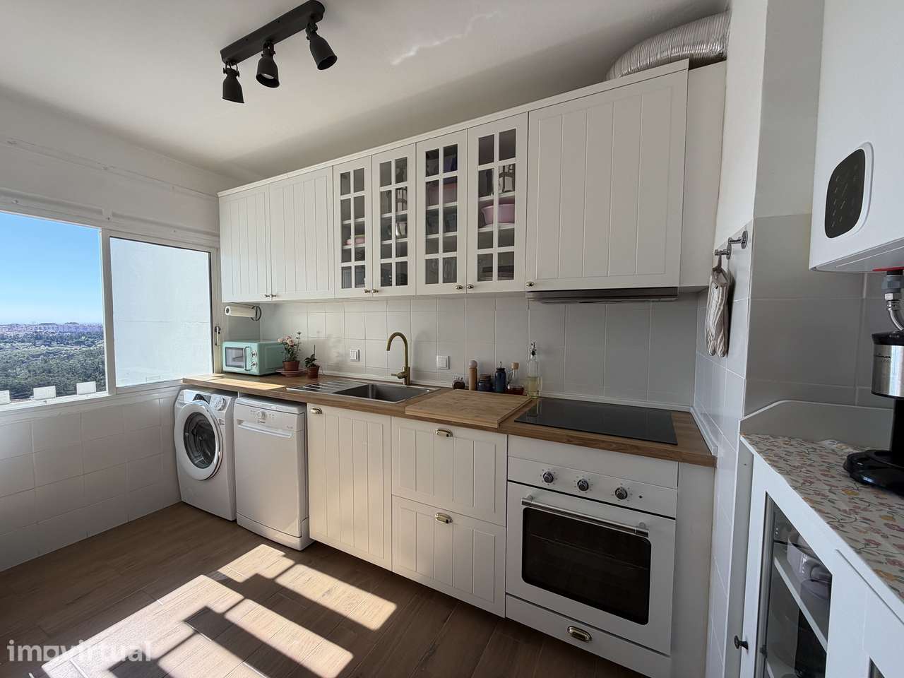 Apartamento T4 em Mira-Sintra com Vistas Desafogadas e Excelentes Área - Grande imagem: 3/10