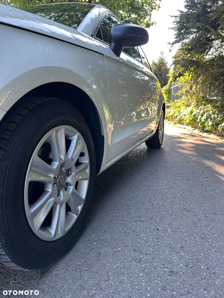 Audi A1 1.6 TDI Ambition - 8