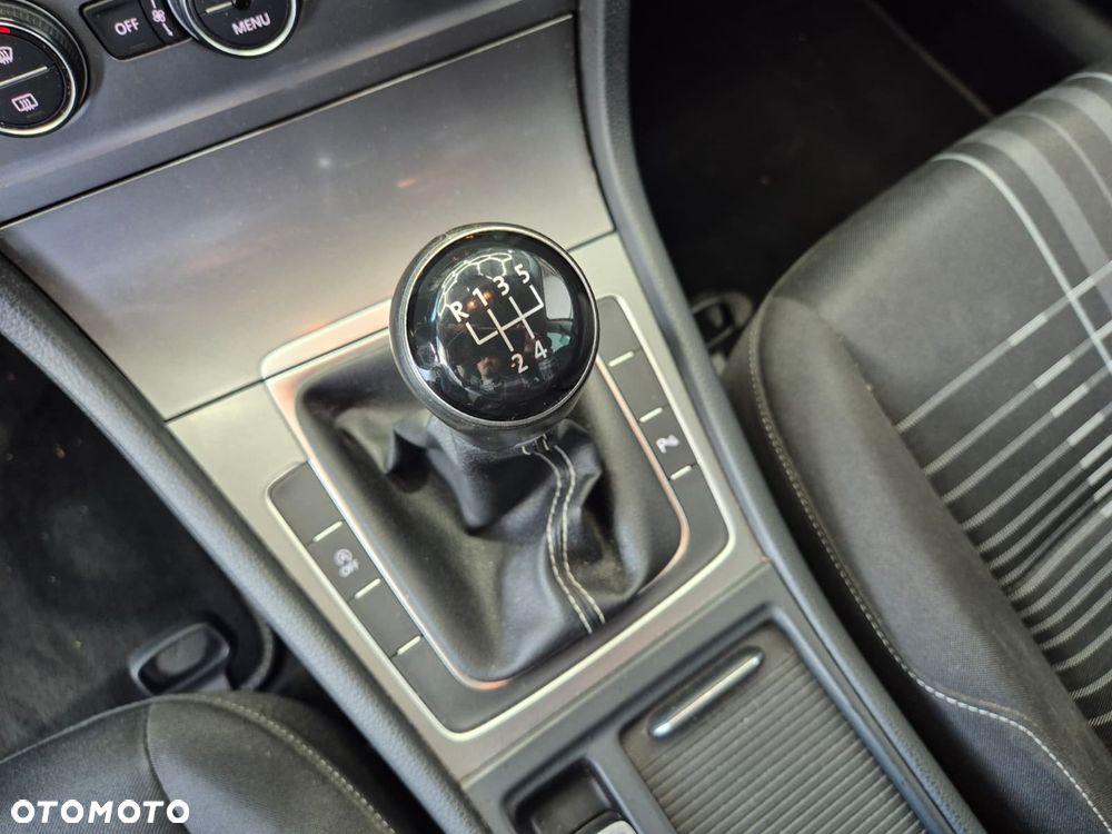 Volkswagen Golf 1.6 TDI BlueMotion Trendline - 21