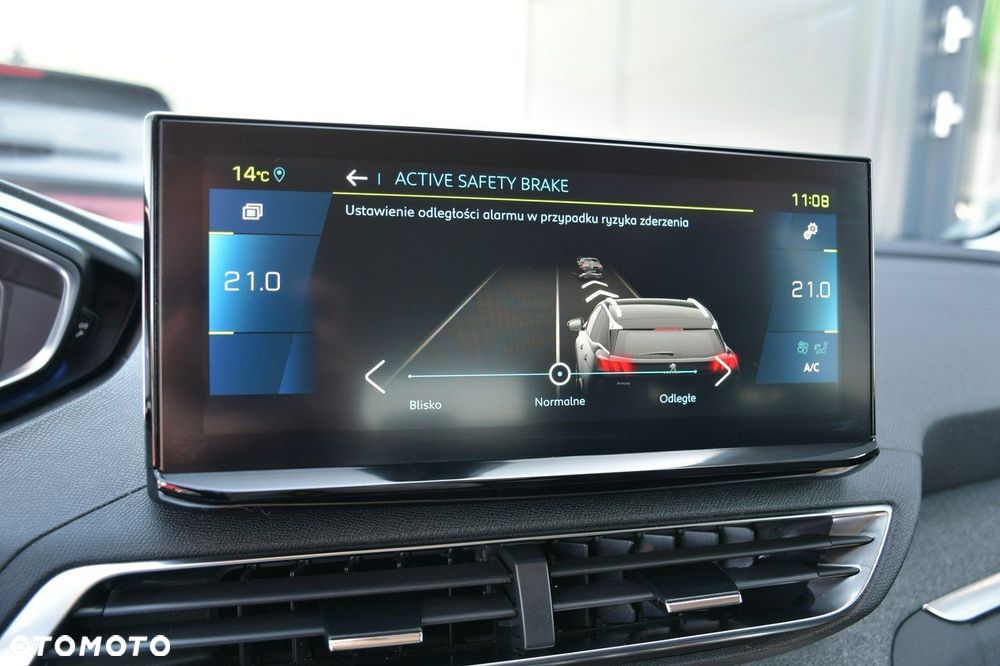 Peugeot 3008 1.6 PureTech Hybrid PHEV Allure Pack S&S EAT8 - 32