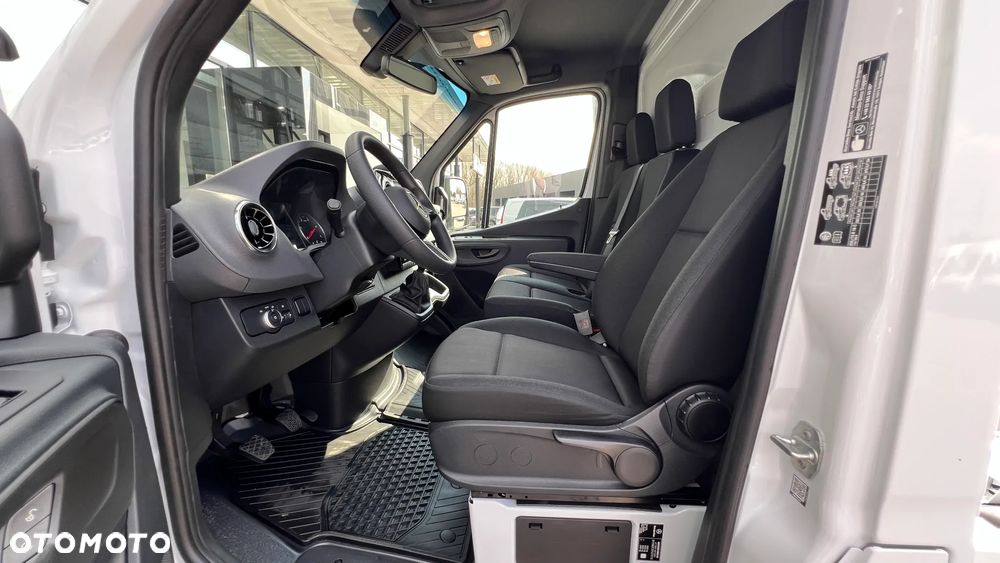 Mercedes-Benz Sprinter 519 CDI - 13