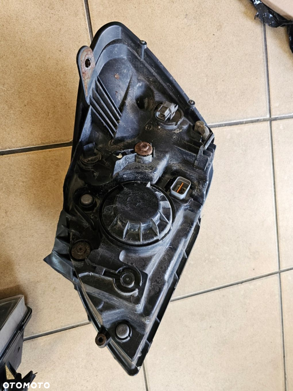 LAMPA LEWY LUB PRAWY PRZÓD KIA RIO II 09 EU - 7