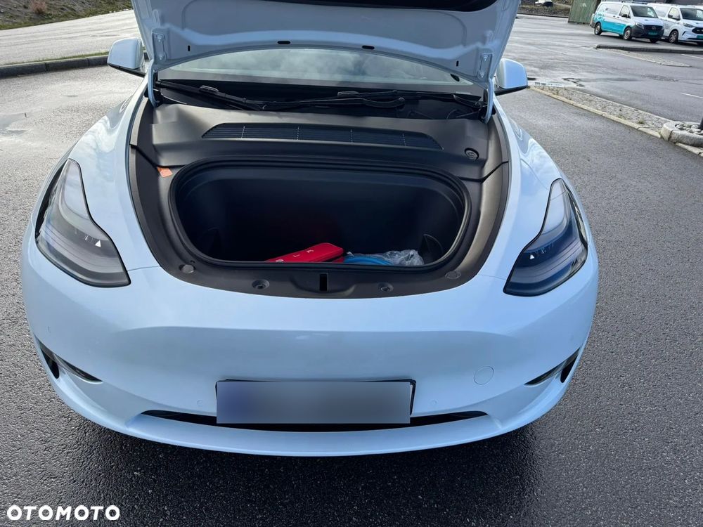 Tesla Y Model Long Range Dual Motor AWD - 9