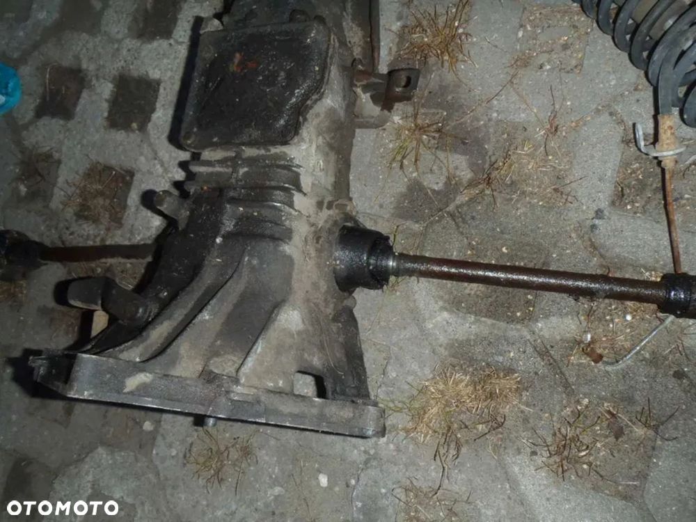 skrzynia biegów korpus dekiel półoś wałek główny mechaniz róznicowy fiat 126p maluch unikat z takim przebiegiem - 5