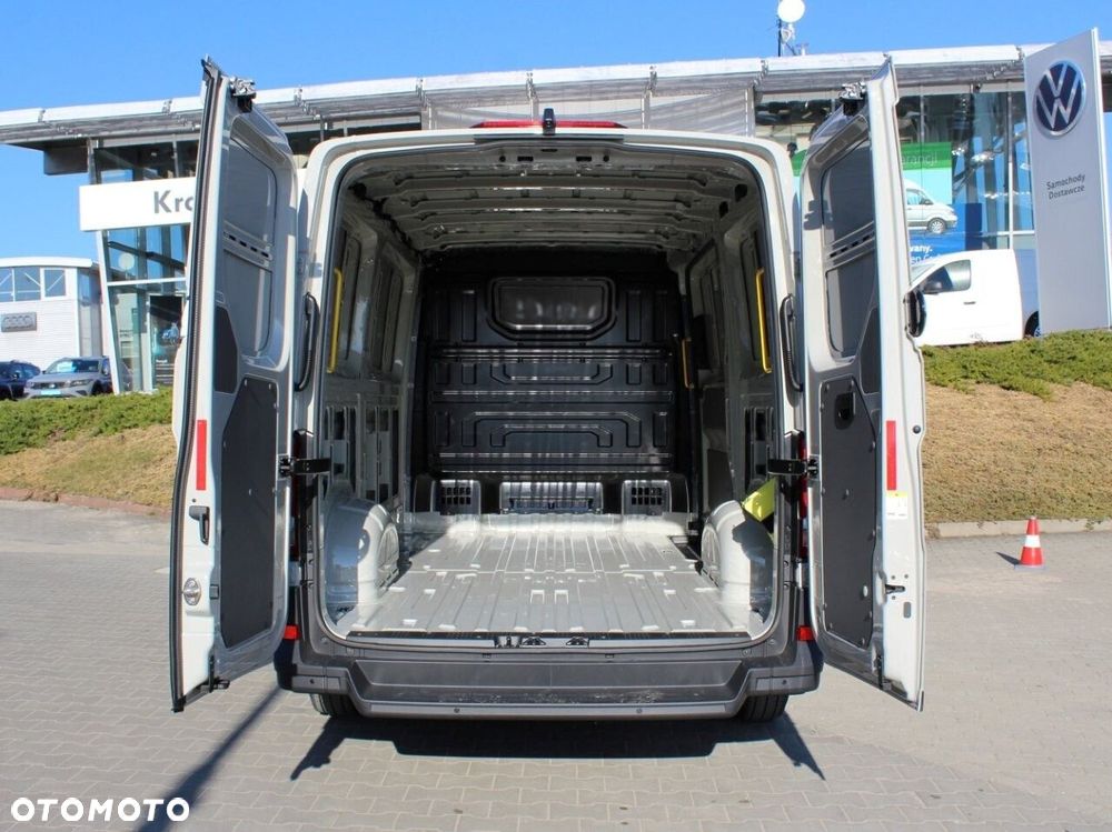 Volkswagen Crafter - 11