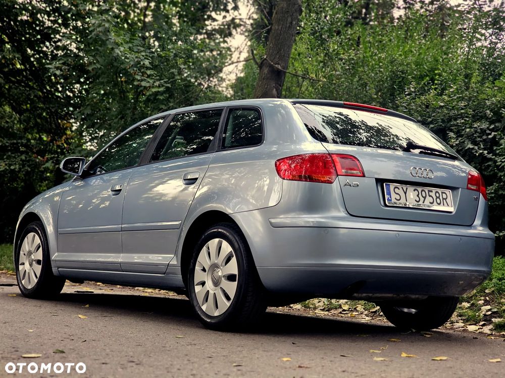 Audi A3 Sportback 1.6 Ambiente - 37