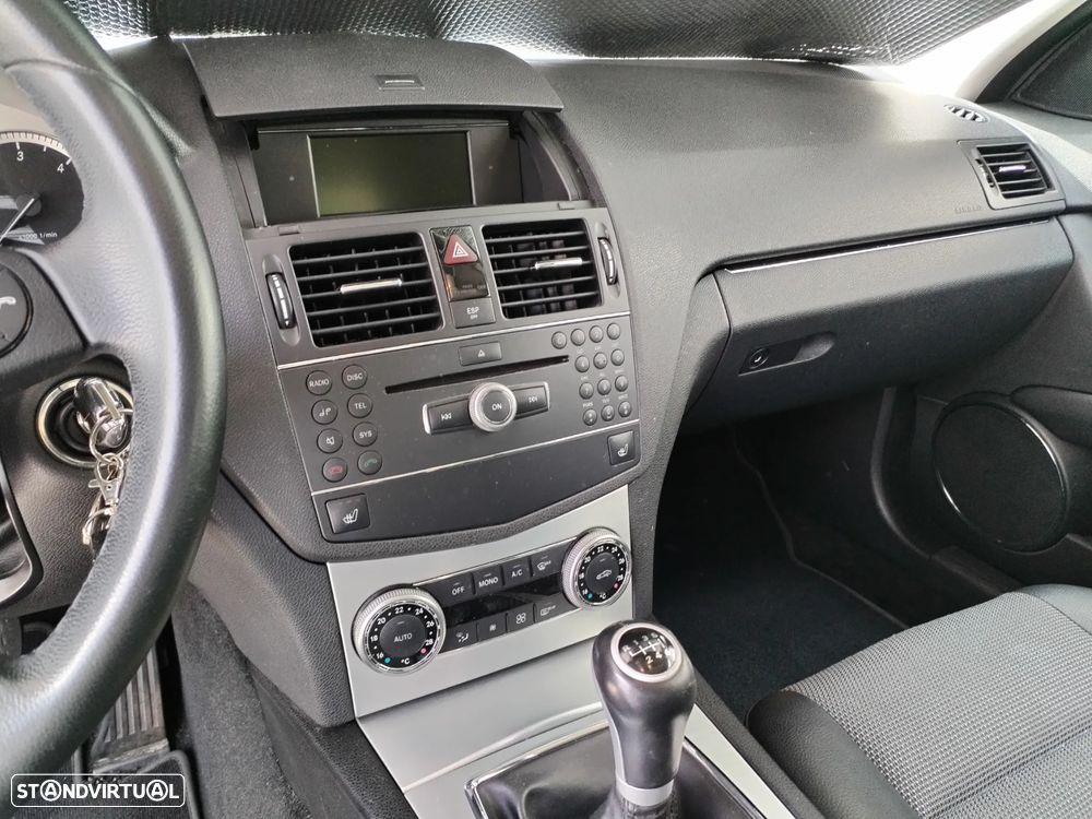 Mercedes-Benz C 250 CDi Avantgarde BlueEfficiency - 17