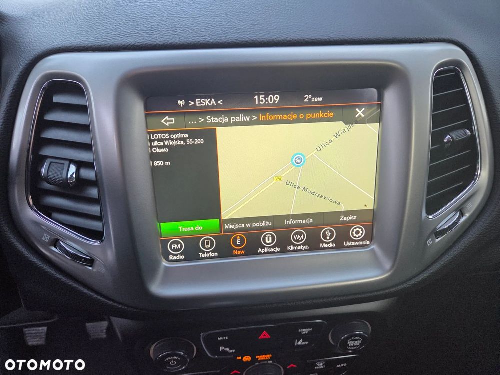 Jeep Compass 1.4 MultiAir Longitude - 24