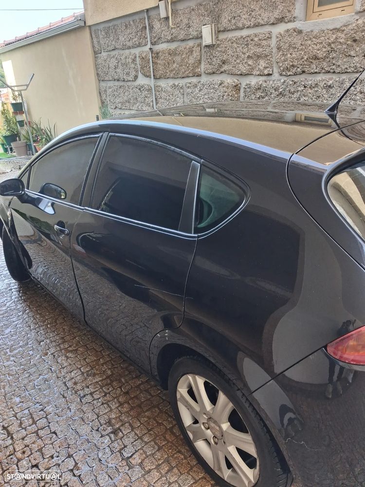 SEAT Leon 2.0 TDI DSG Stylance - 3