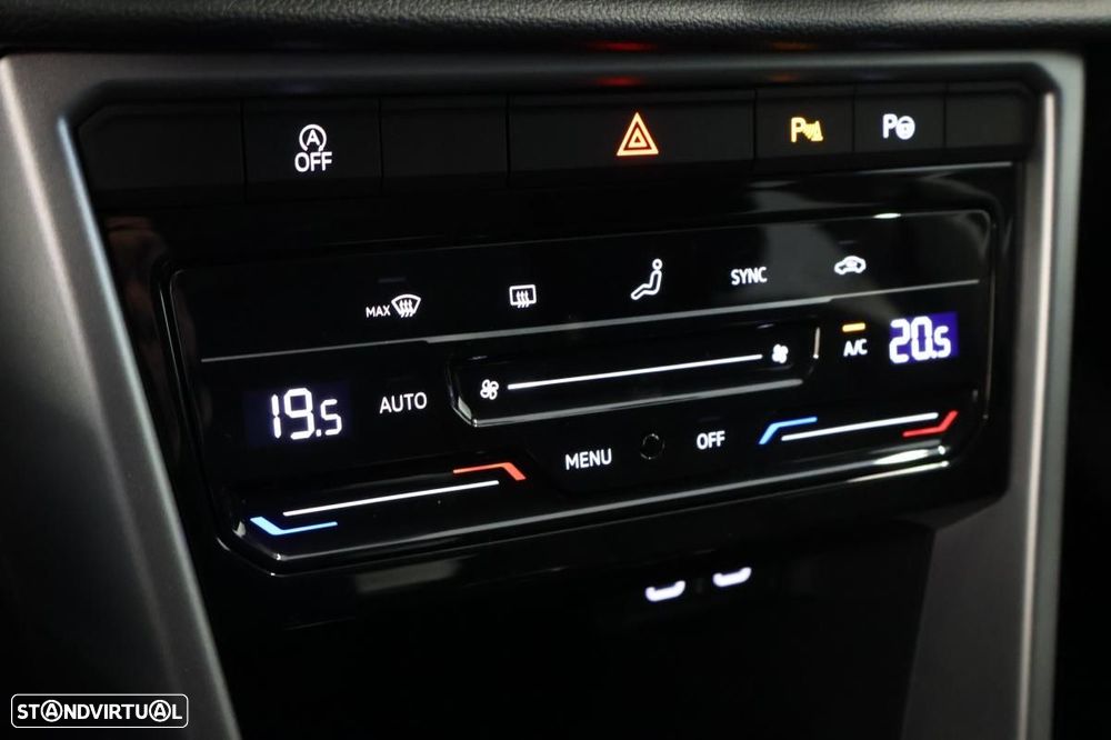 VW T-Roc 1.5 TSI Urban DSG - 22