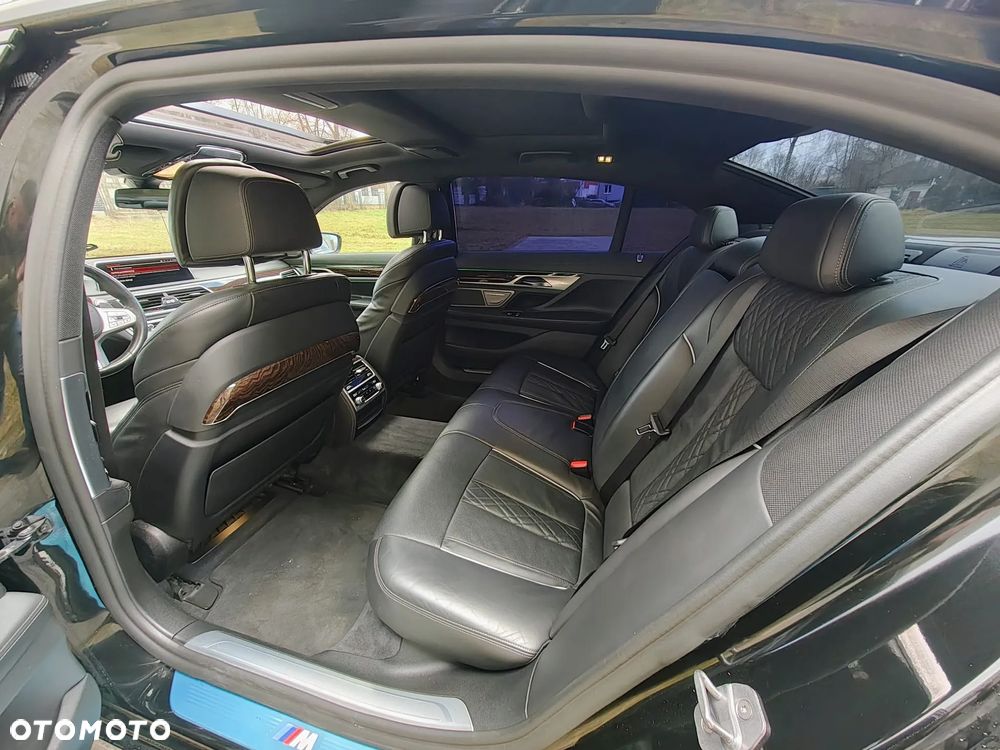 BMW Seria 7 740Li - 12