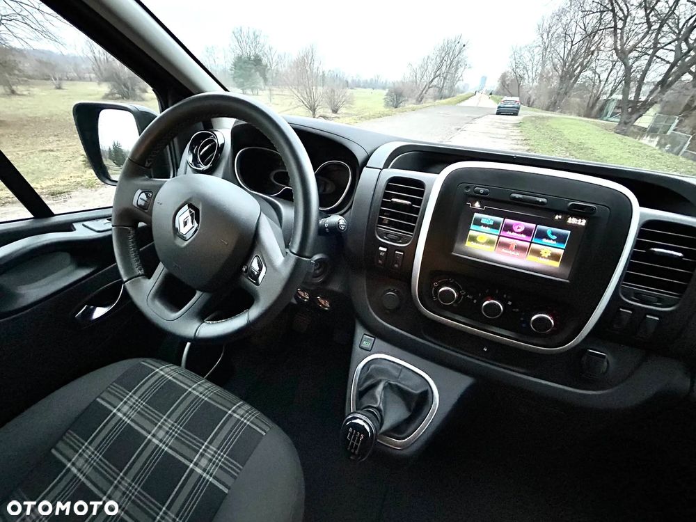 Renault Trafic - 26
