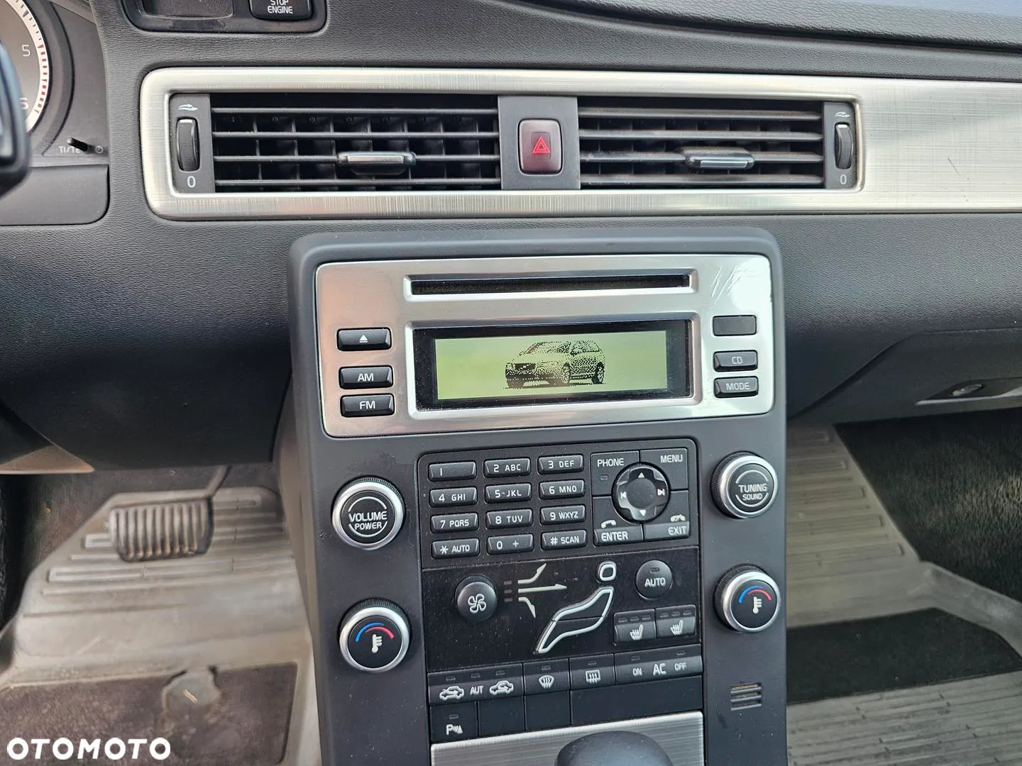 Volvo V70 2.4D Summum - 36