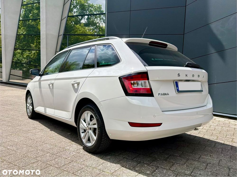 Skoda Fabia 1.0 TSI Ambition - 3