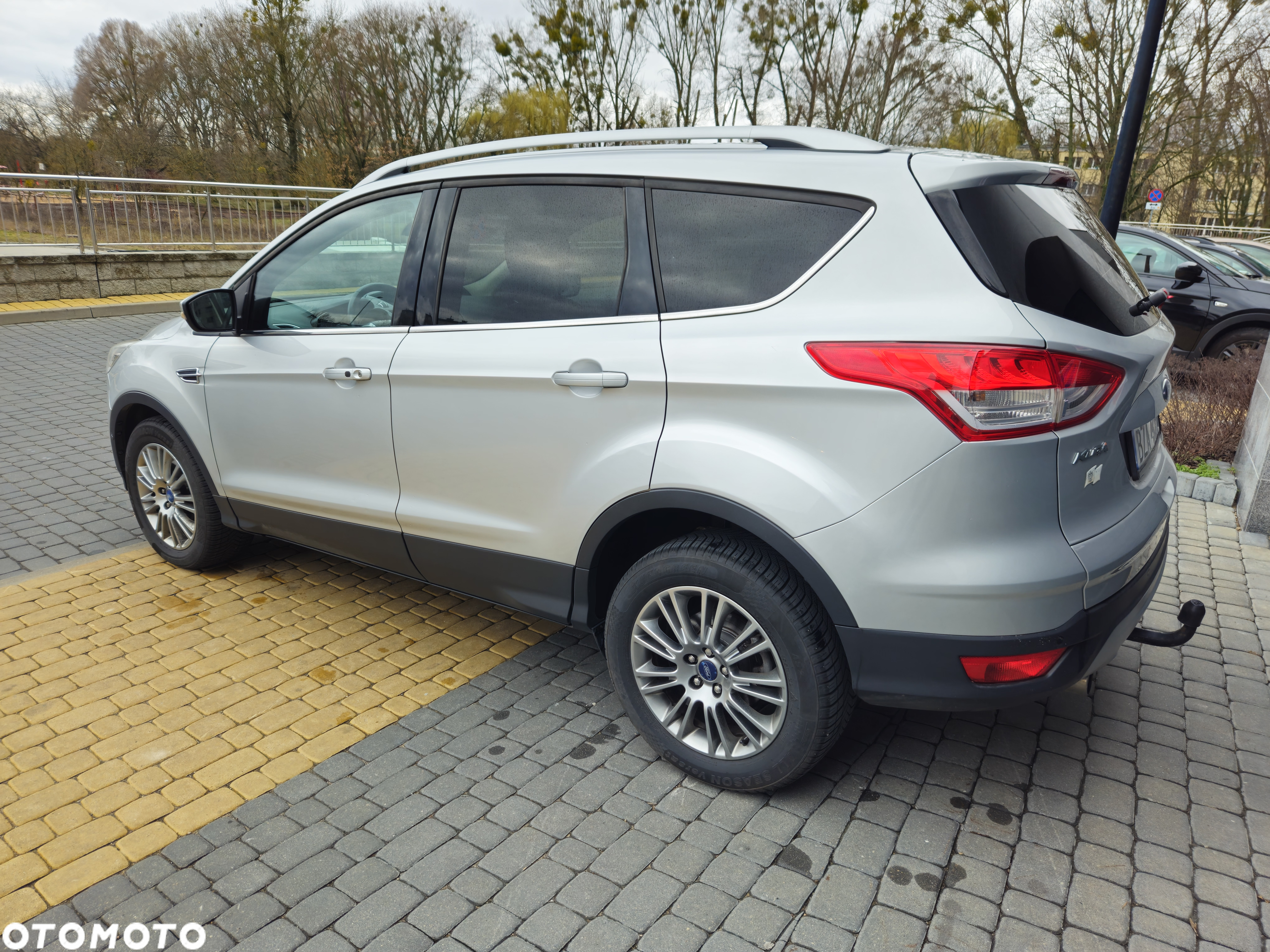 Ford Kuga 2.0 TDCi 4WD Titanium - 4