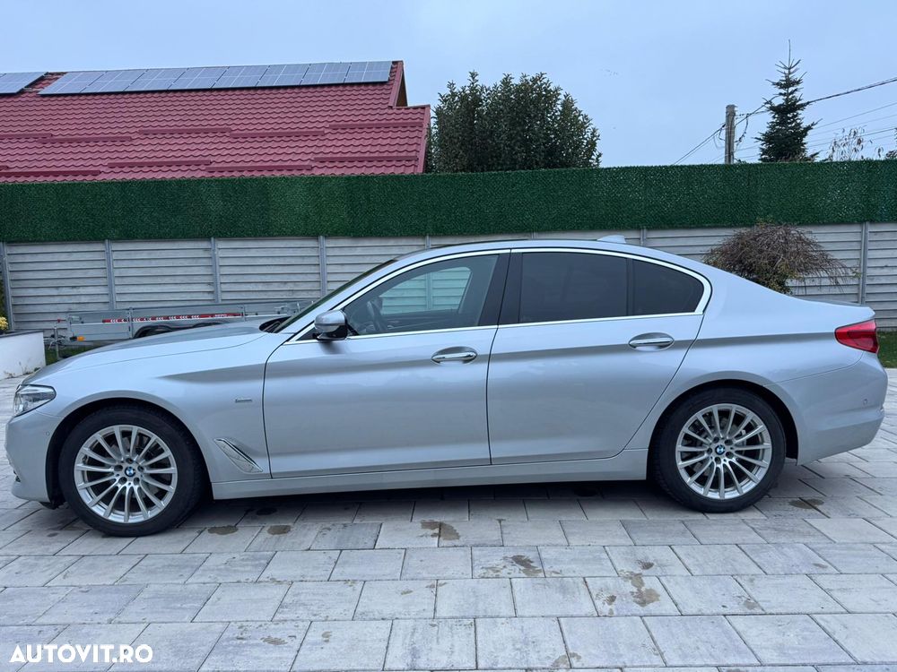 BMW Seria 5 520i Aut. Luxury Line - 14