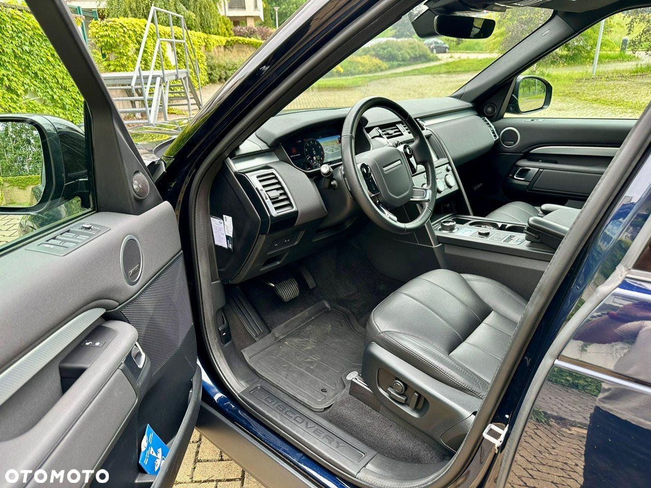 Land Rover Discovery 2.0 Si4 HSE Luxury - 5