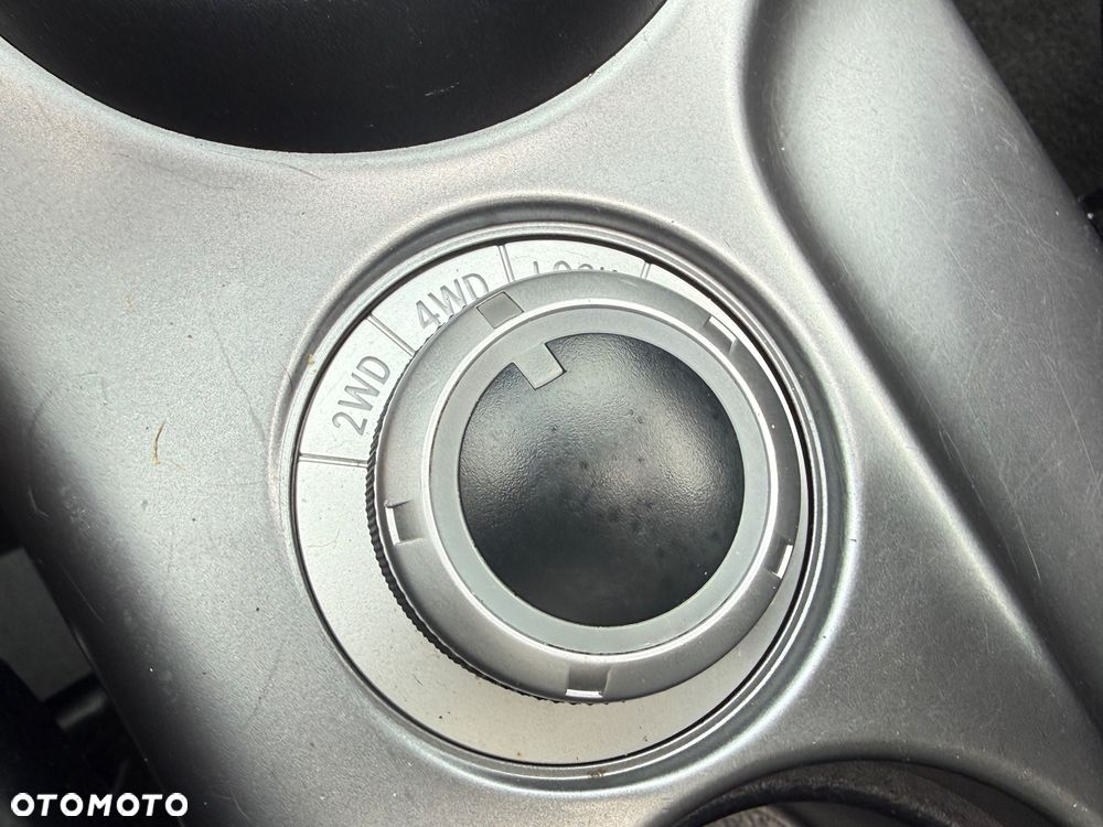 Mitsubishi Outlander 2.4 4WD CVT Intense - 39