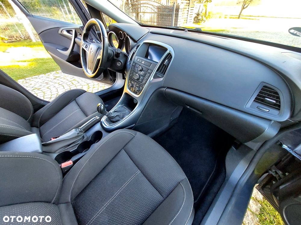 Opel Astra 1.4 Turbo Design Edition - 15