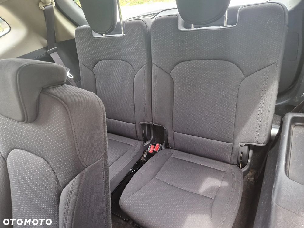 Kia Carens 1.6 GDI Edition 7 - 11