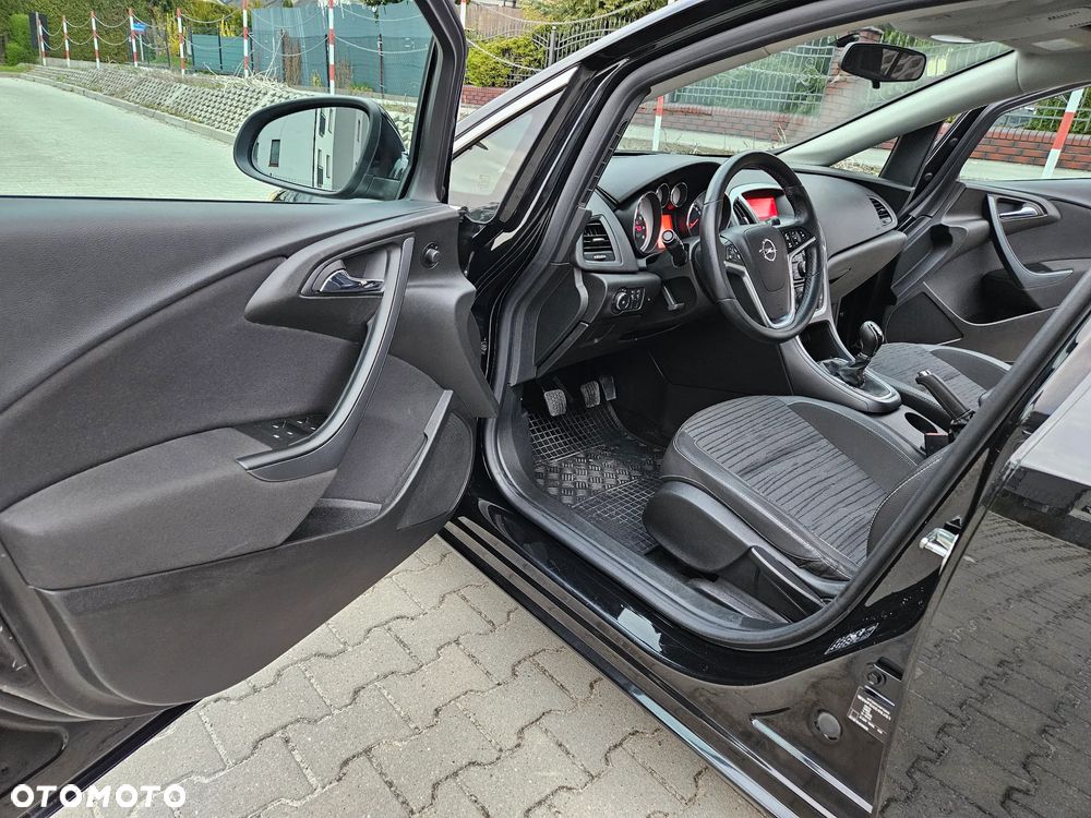 Opel Astra 1.4 T EU6 - 13