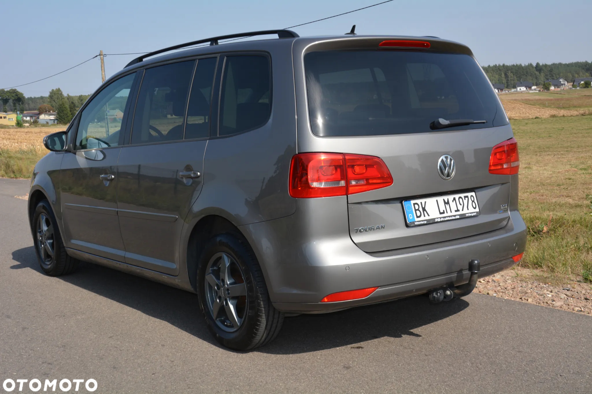 Volkswagen Touran - 3