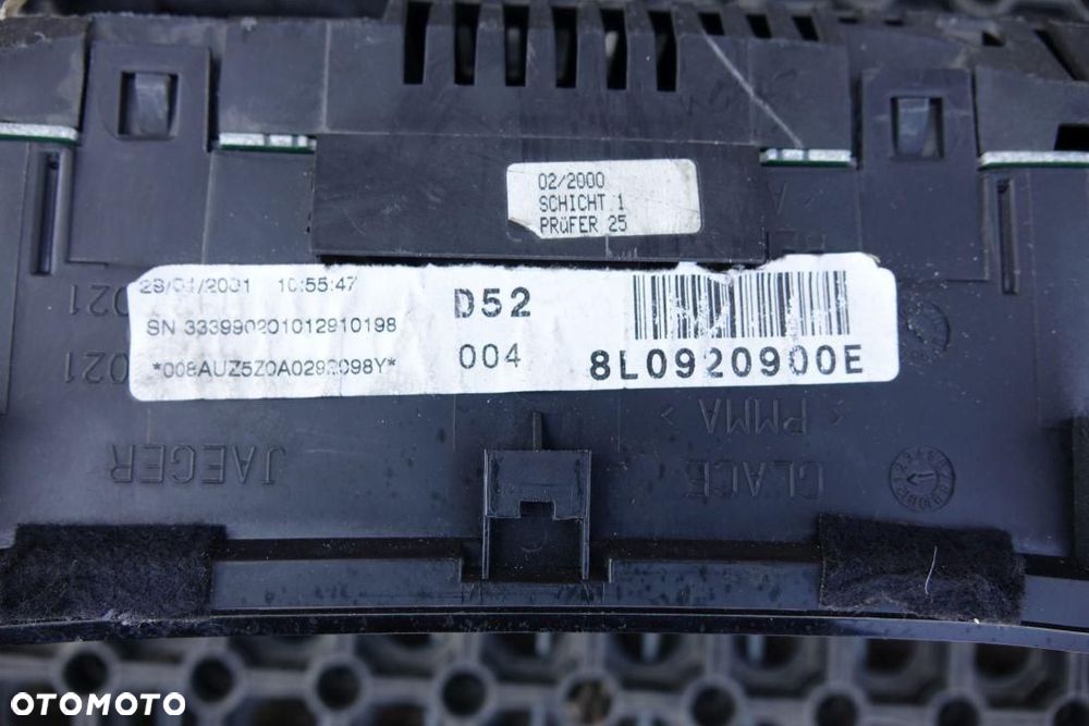 LICZNIK ZEGARY EU AUDI A3 8L DIESEL 8L0920900E - 4