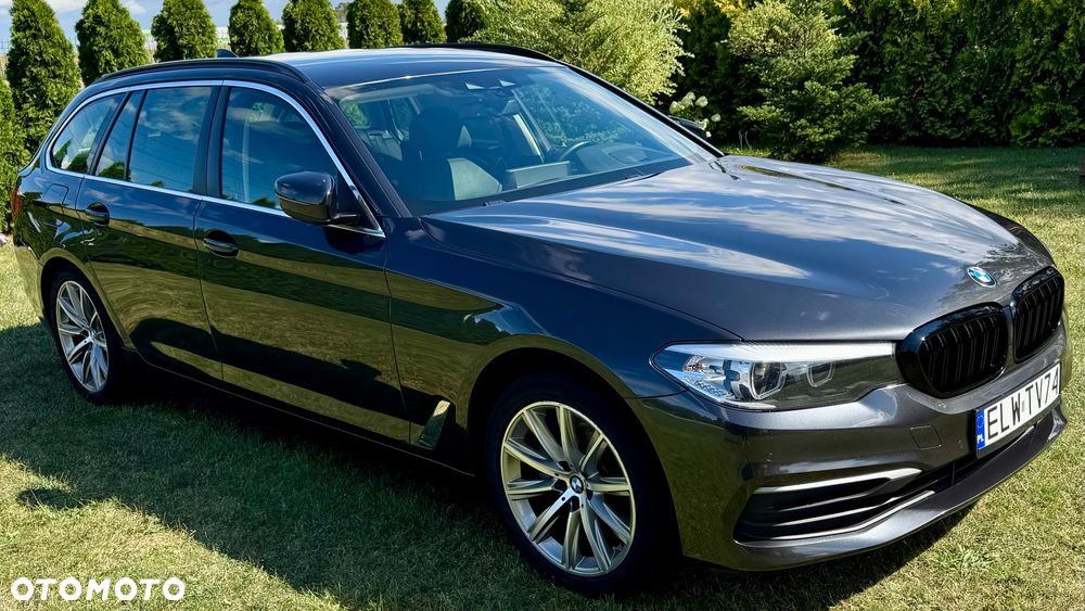 BMW Seria 5 520d Sport Line - 10