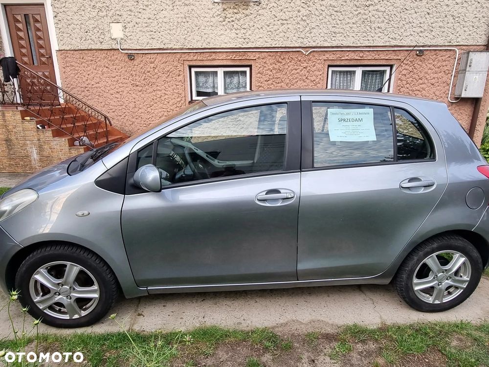 Toyota Yaris 1.3 VVT-i Cool - 5