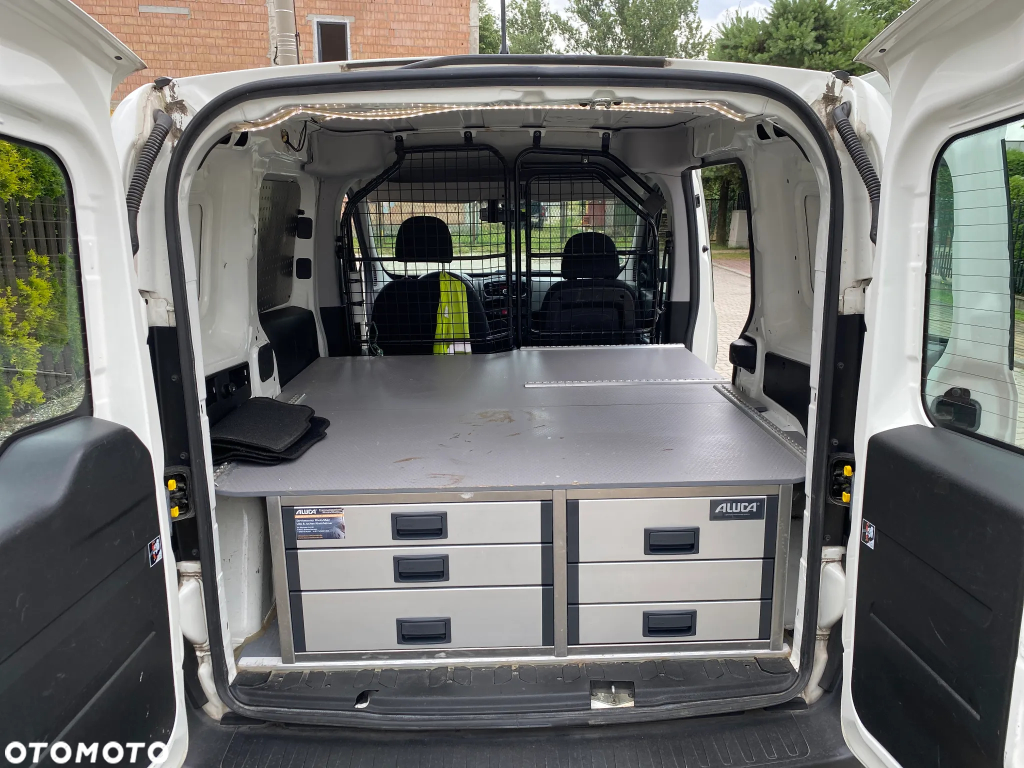 Opel COMBO - 10