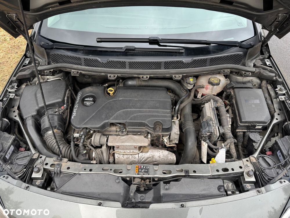 Opel Astra 1.4 T Enjoy - 7