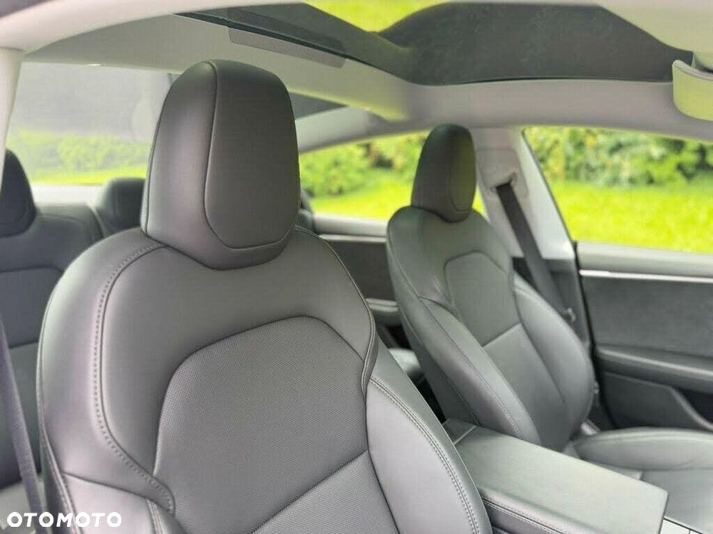 Tesla Model 3 Langstreckenbatterie Allradantrieb Dual Motor - 22