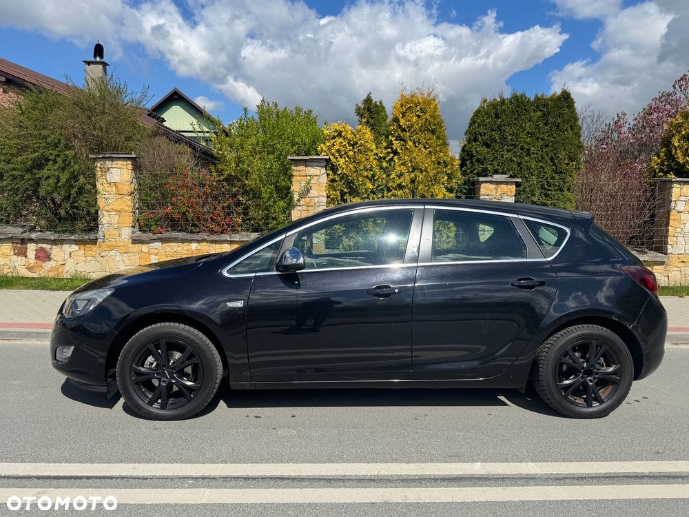 Opel Astra 1.4 Turbo - 4