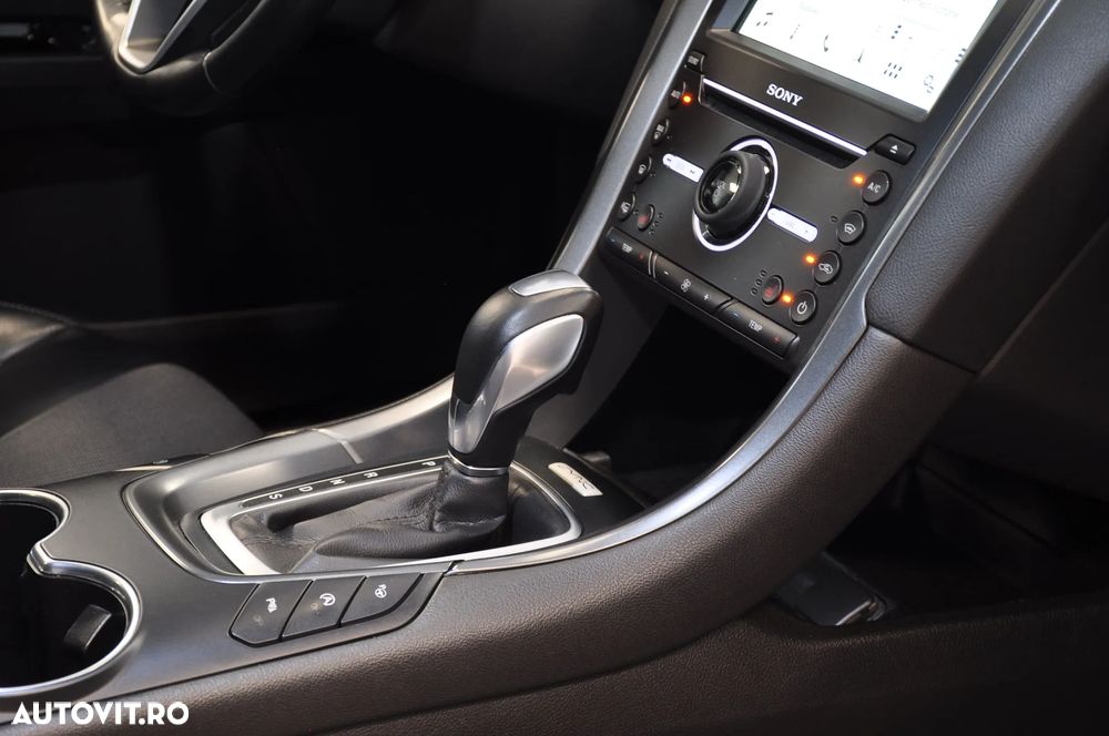 FORD Mondeo 2018 — imagine 15
