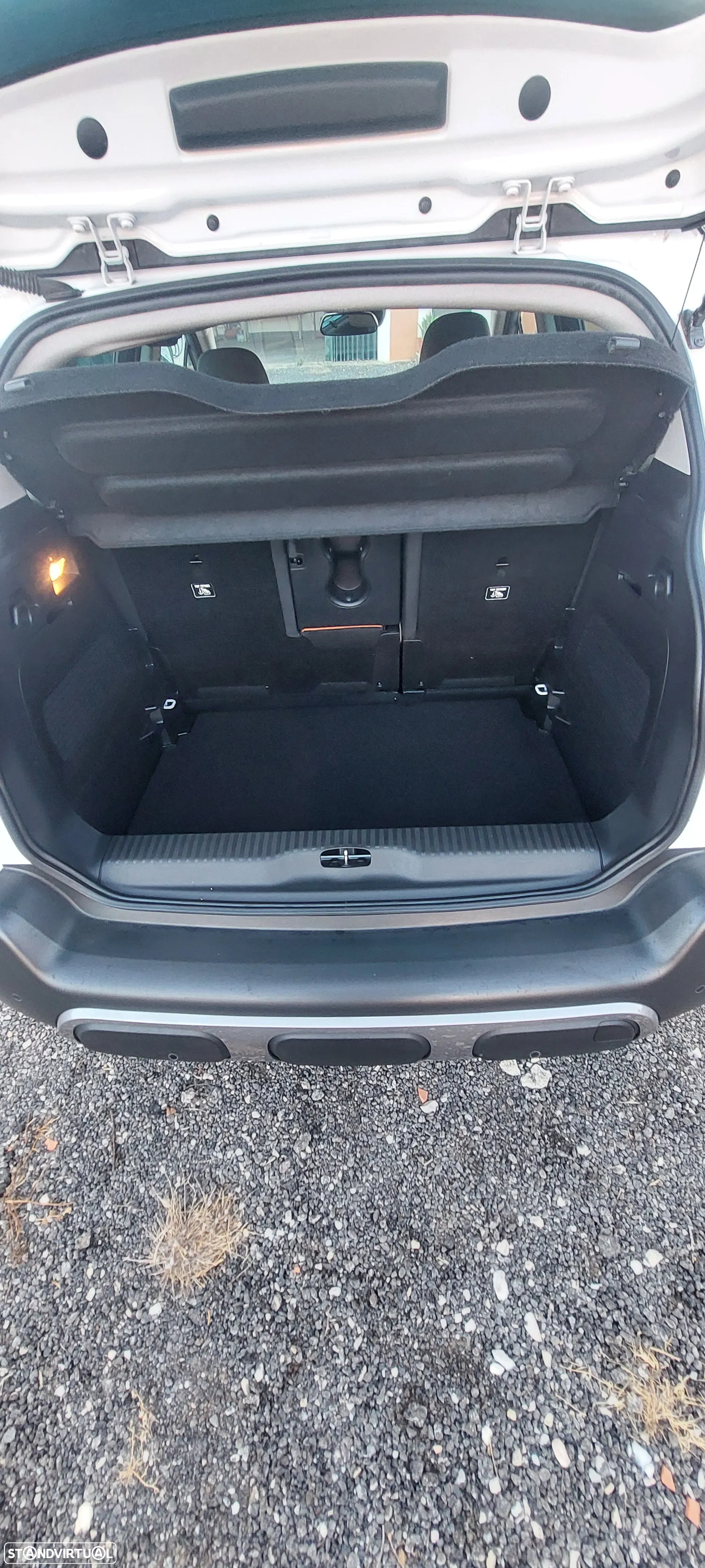 Citroën C3 Aircross 1.2 PureTech Shine - 13