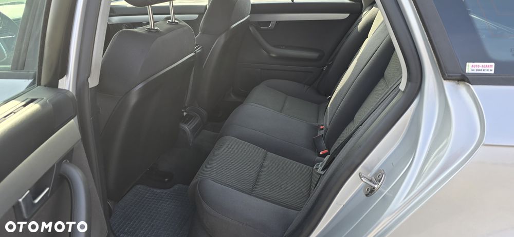 Audi A4 Avant 2.0T FSI - 15