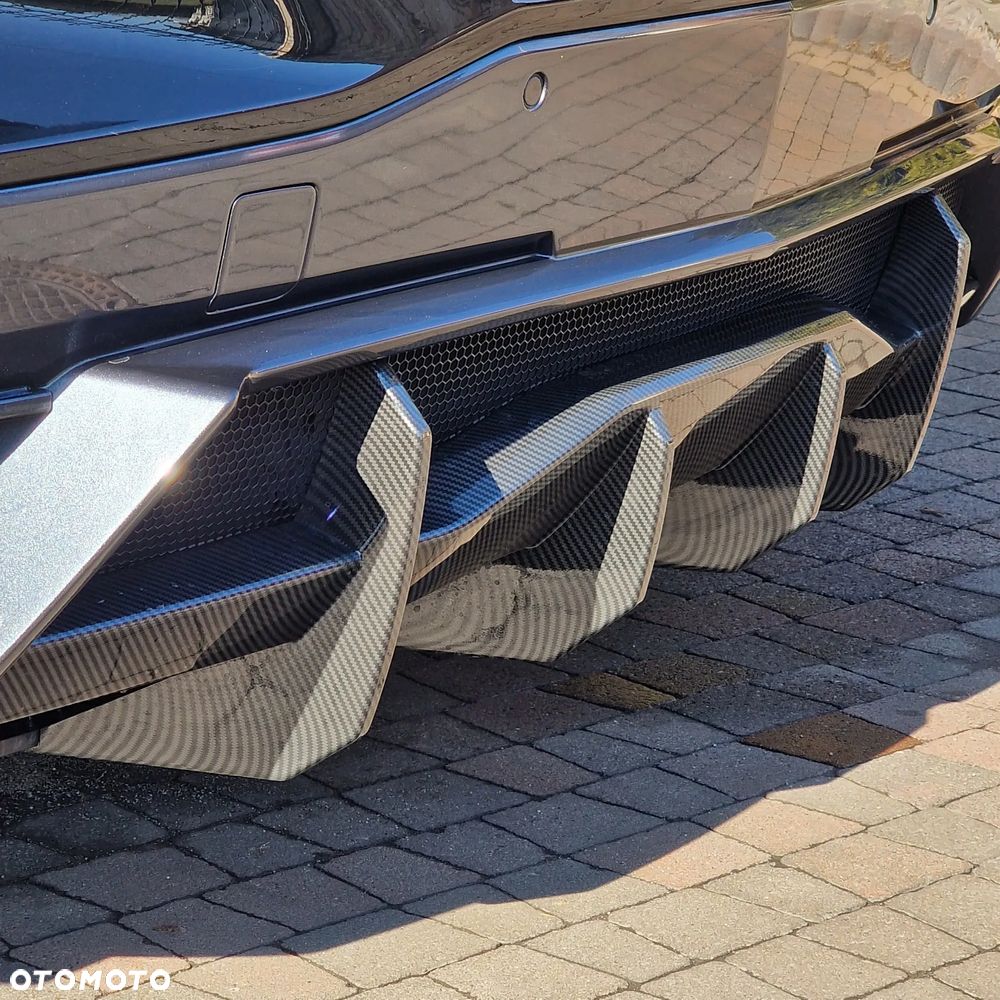 Chevrolet Corvette - 15