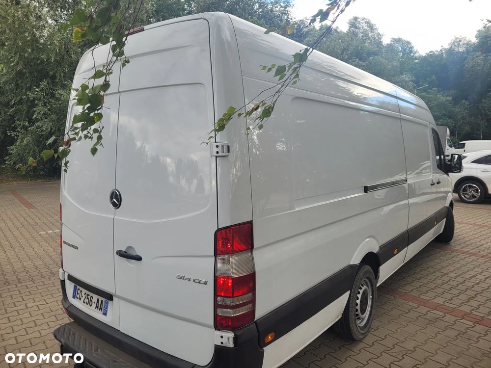 Mercedes-Benz Sprinter - 6