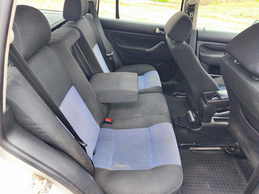 Volkswagen Golf 1.9 TDI - 12