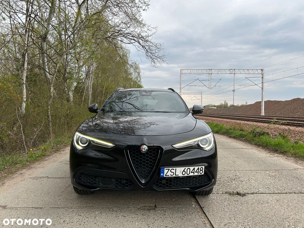 Alfa Romeo Stelvio 2.0 Turbo 16V AT8-Q4 Executive - 3