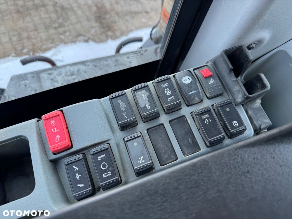 Hitachi ZW310-6 / 966M / L150 - 35